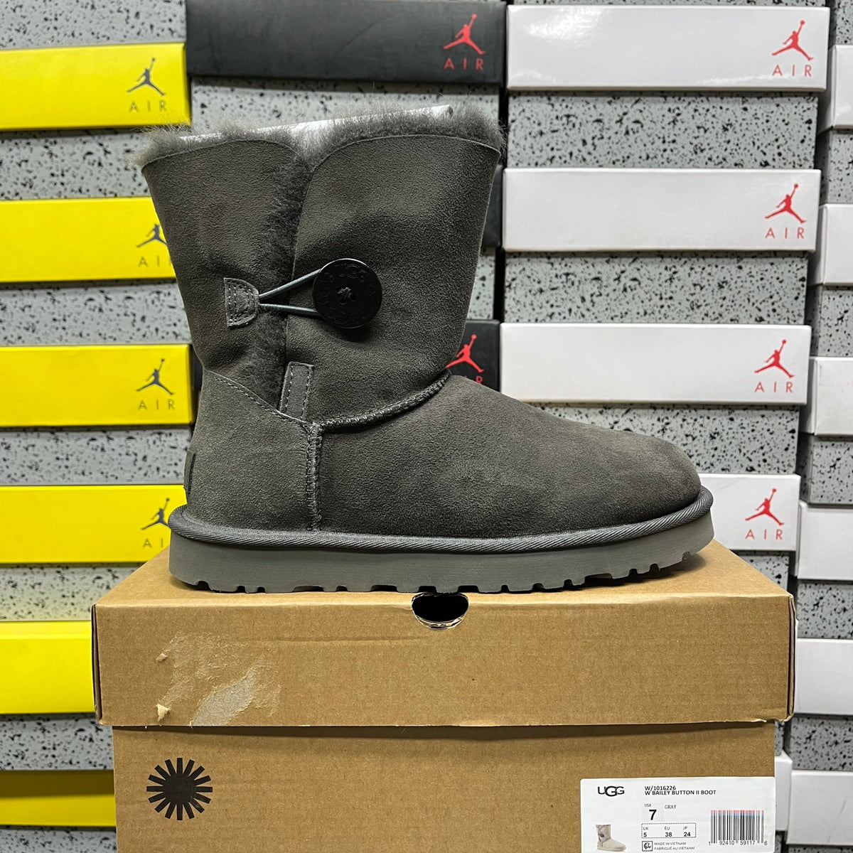 UGG Classic Short II Boot – Storm Grey