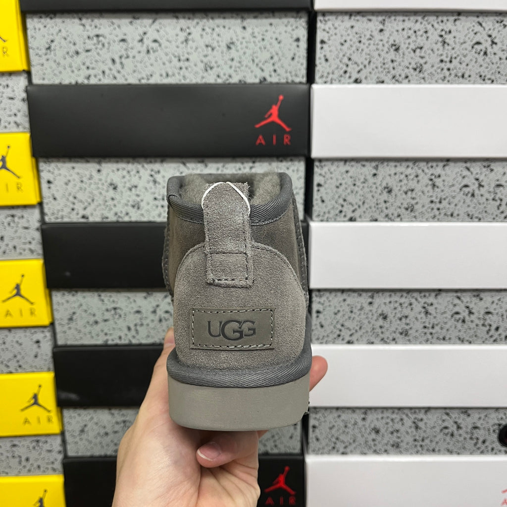 UGG Classic Ultra Mini Boot – Grey