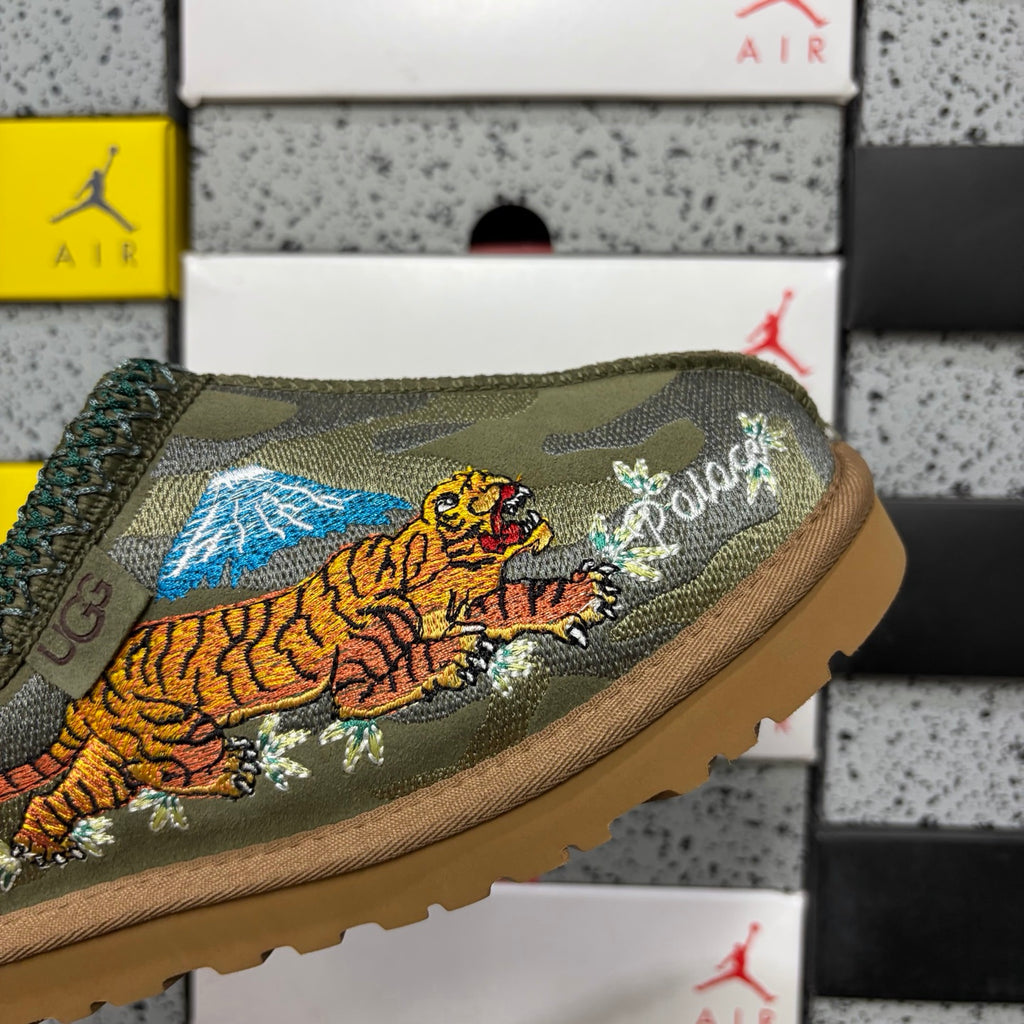 UGG Tasman Dragon Embroidery Slipper – Army Green