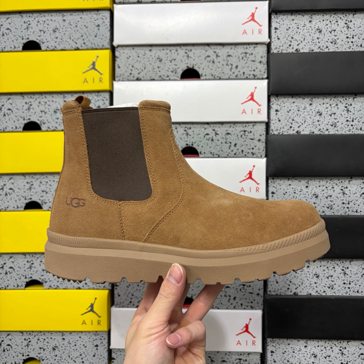 UGG Chelsea Boot – Chestnut