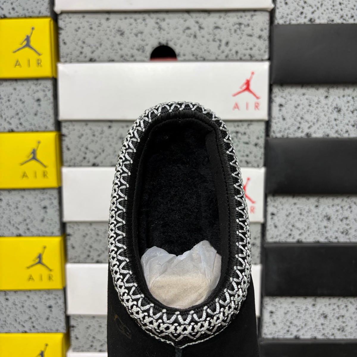 UGG Tasman Slipper – Black