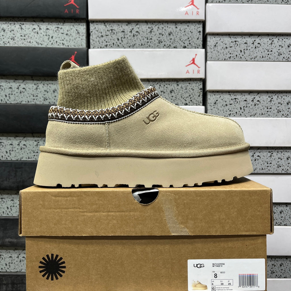 UGG Goldenstar Platform Slipper – Natural