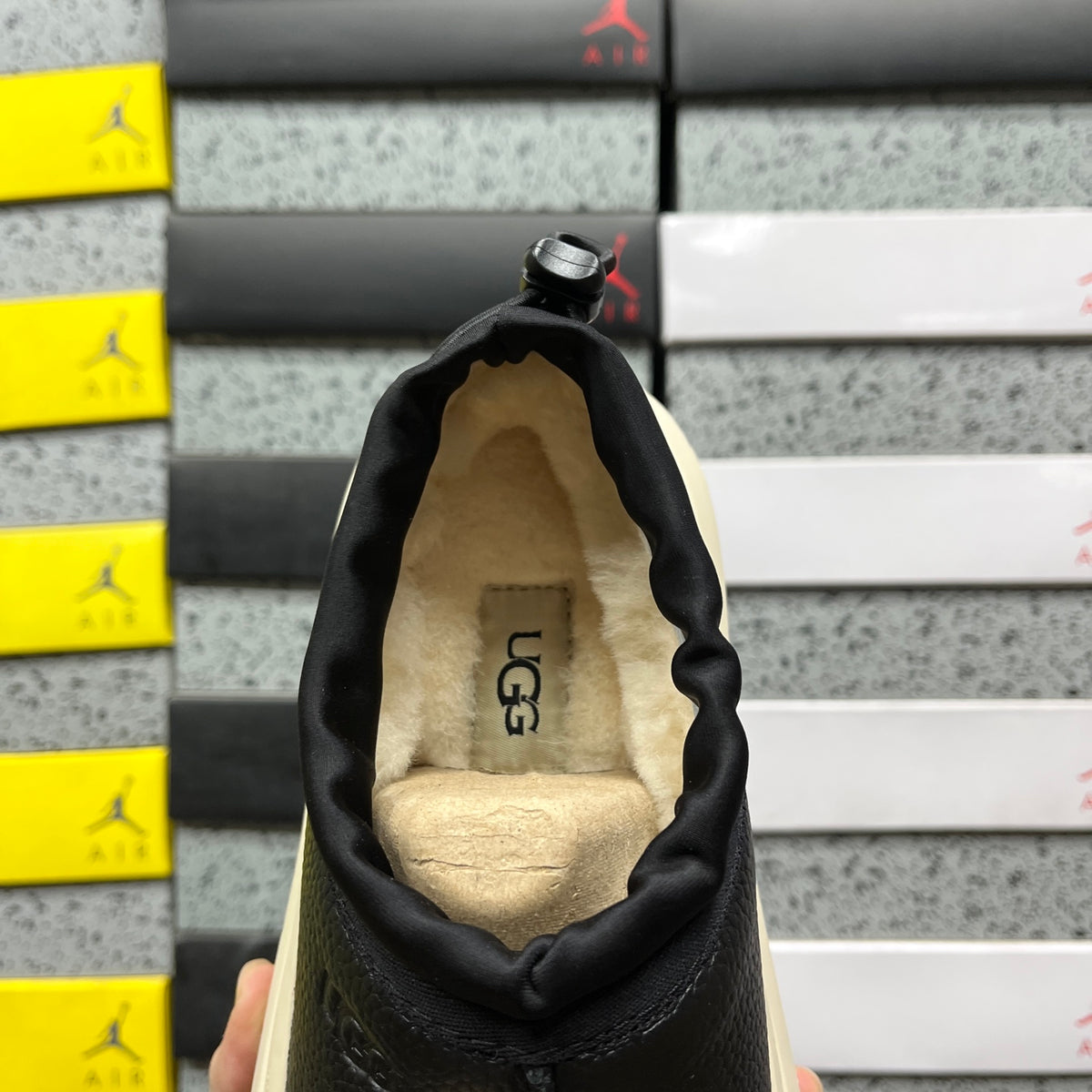 UGG Tasman Platform Mule – Black Leather