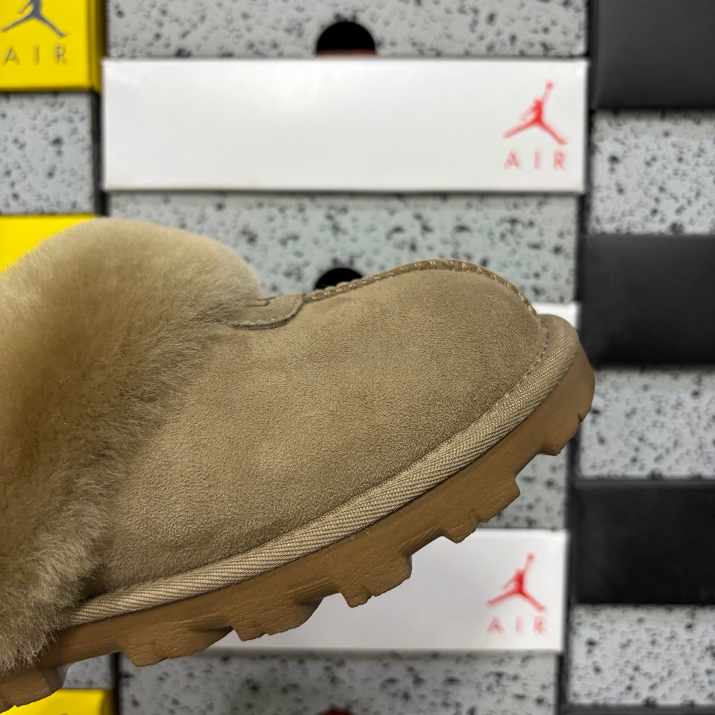 UGG Scuffette Slipper – Camel Fawn