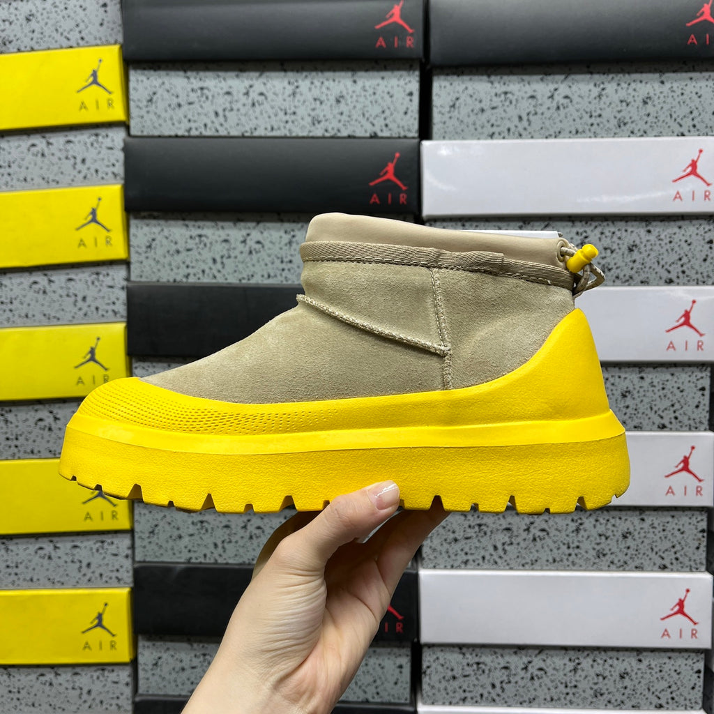 UGG Tasman Weather Hybrid – Sand/Yellow