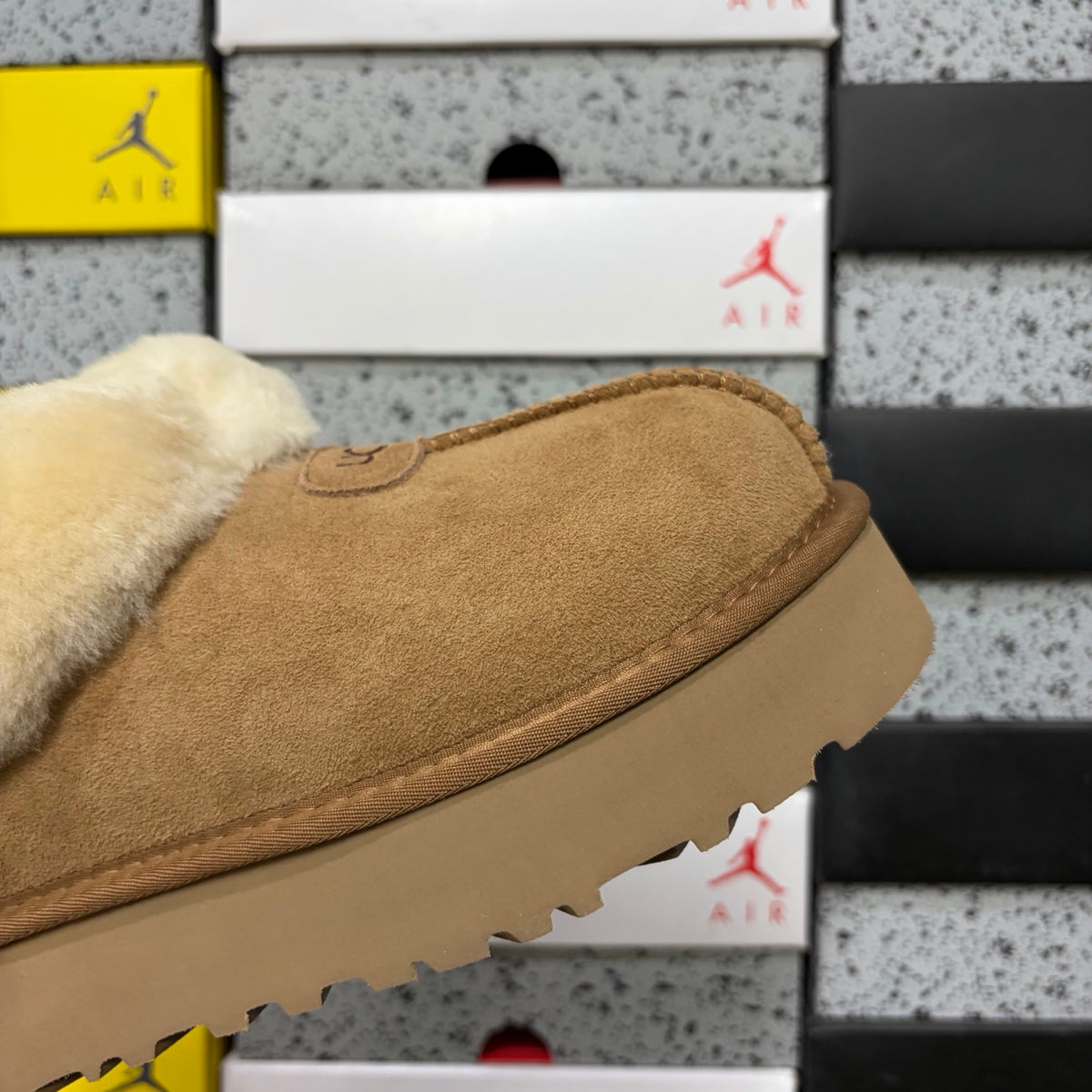 UGG Tazz Platform Slipper – Chestnut