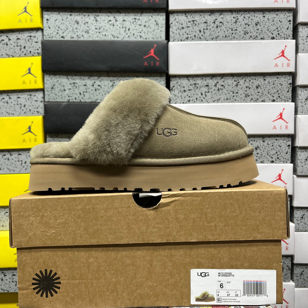 UGG Shearling Platform Clog – Sage