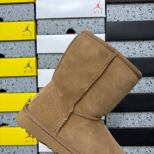 UGG Classic Short Boot – Chestnut