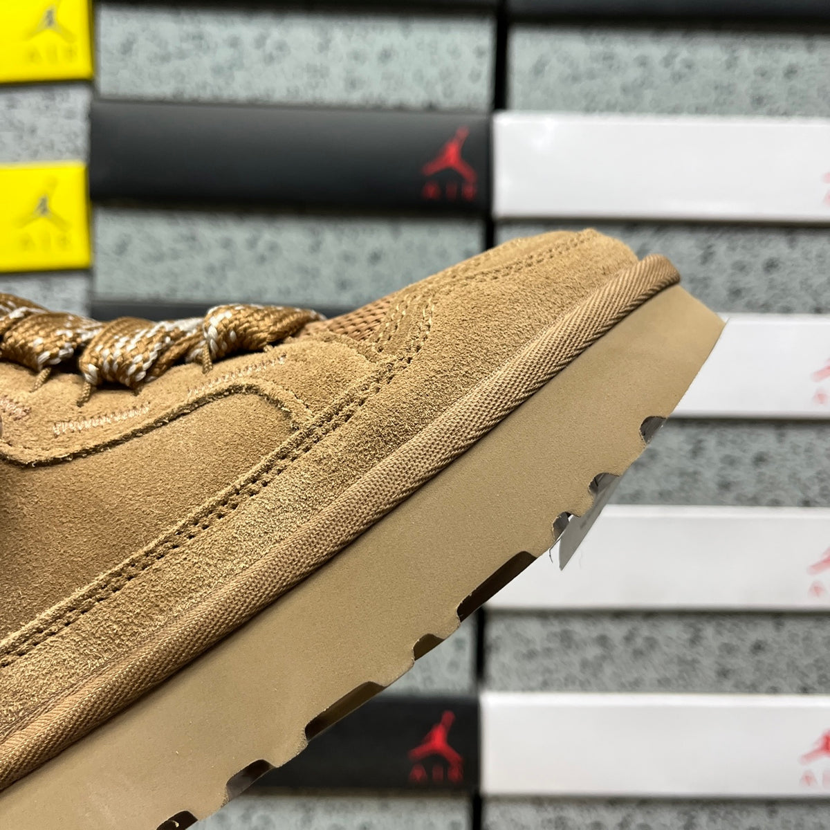 UGG Lowmel Lace-Up Sneaker – Chestnut