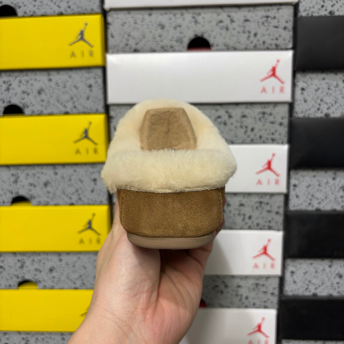 UGG Ansley Slipper – Chestnut