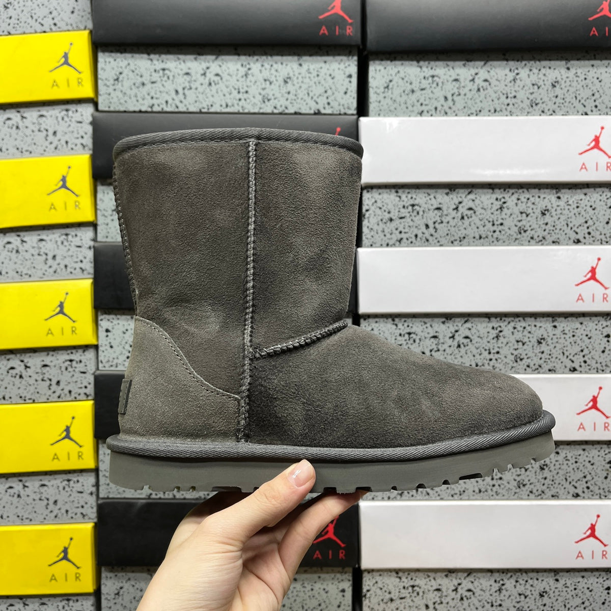 UGG Classic Short Boot – Charcoal Grey