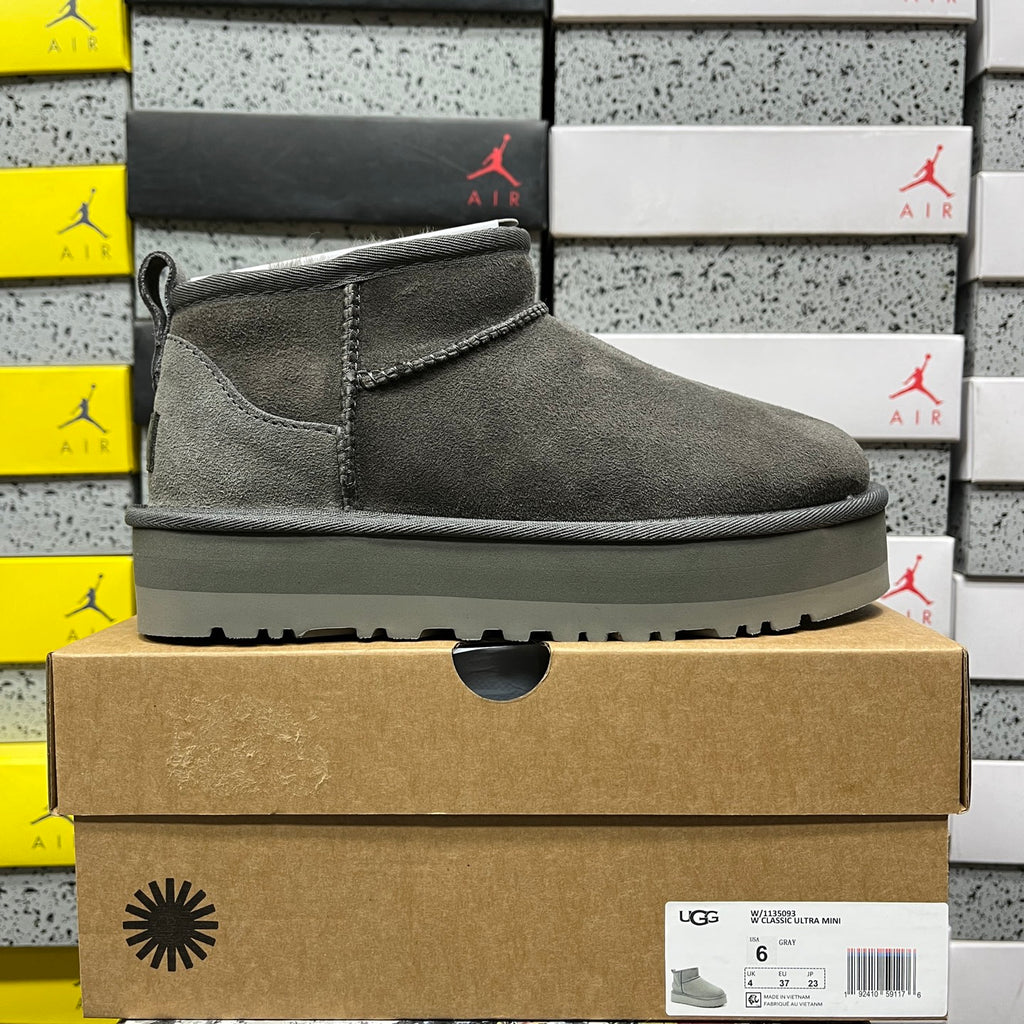 UGG Classic Ultra Mini Platform Boot – Grey