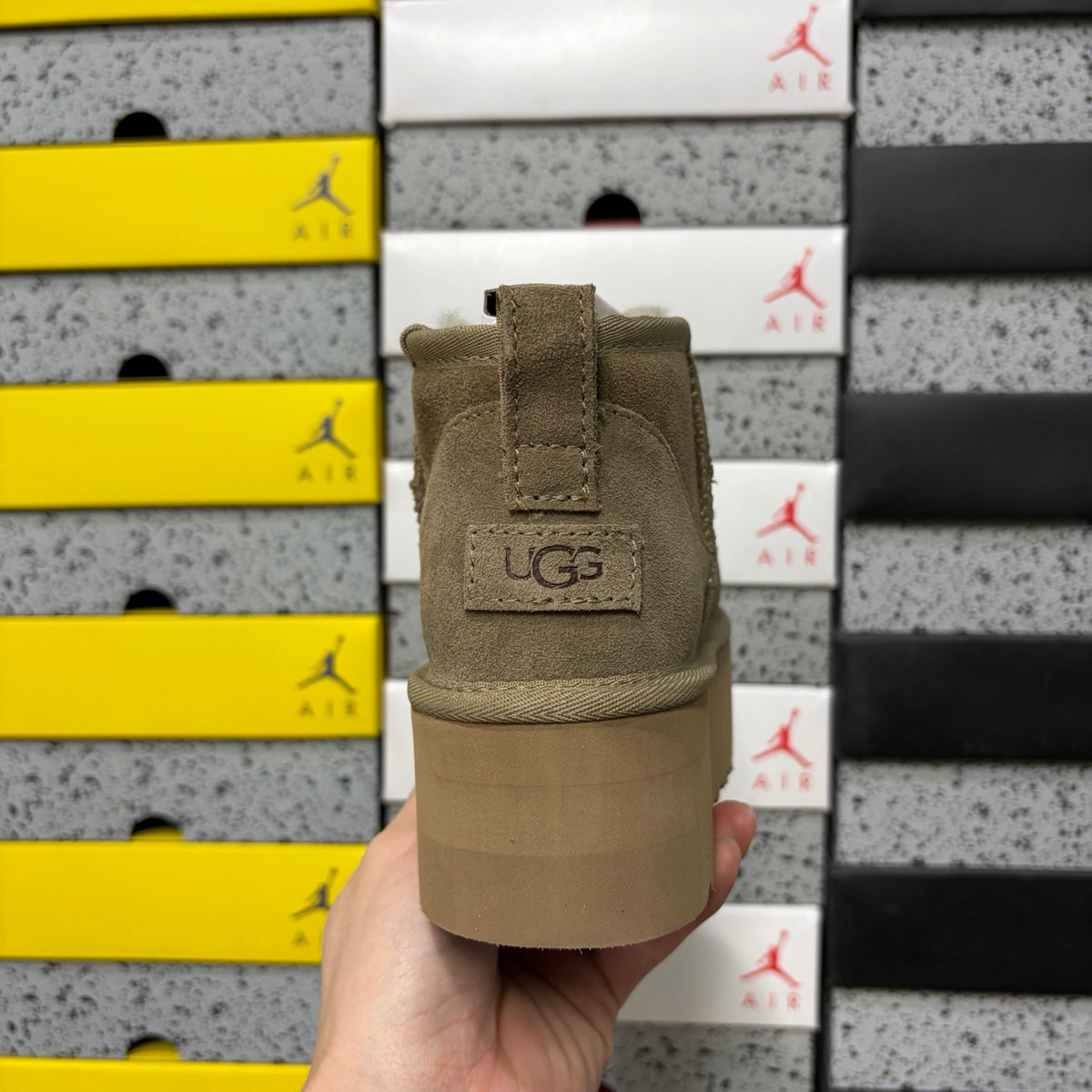 UGG Classic Ultra Mini Platform Boot – Antelope Brown