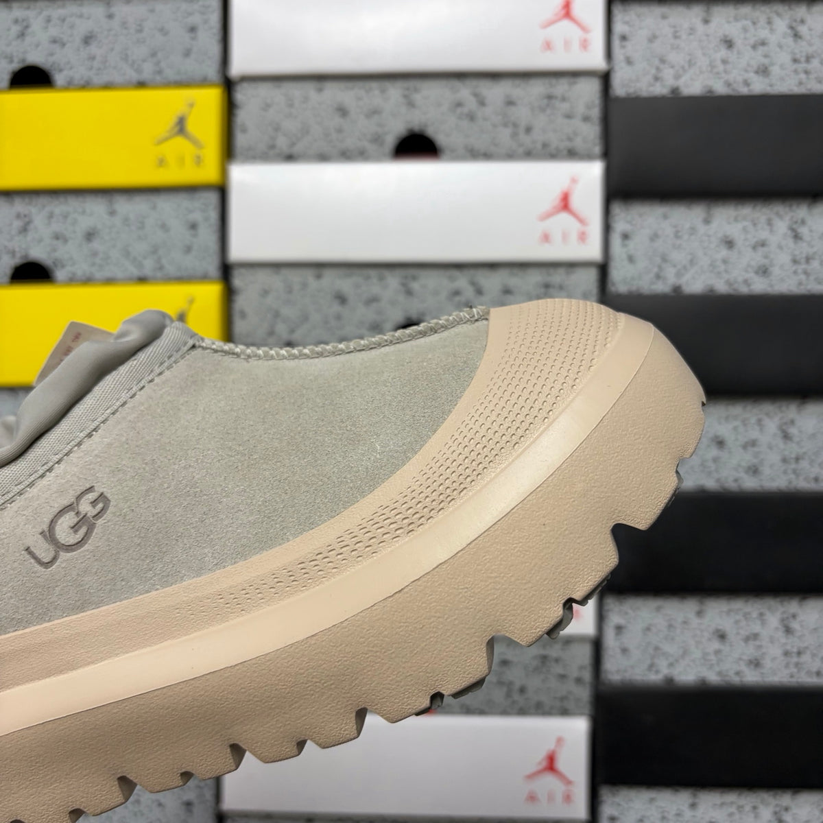 UGG Tasman Weather Hybrid – Grey & Cream