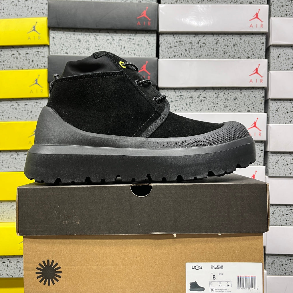 UGG Neumel Lace-Up Boot – Black