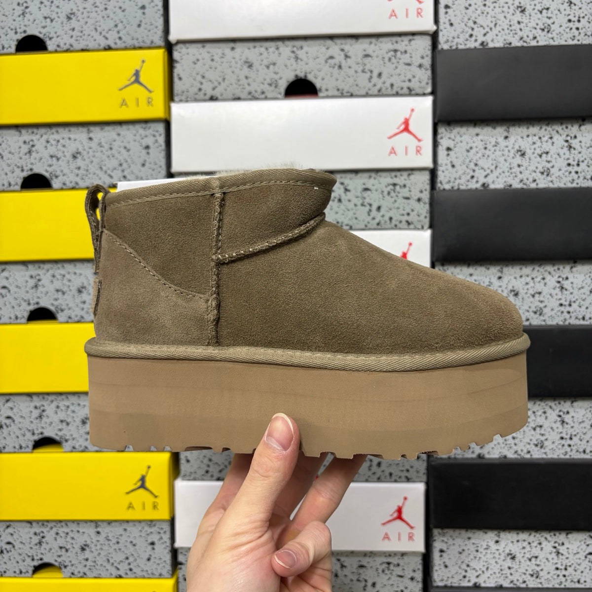 UGG Classic Ultra Mini Platform Boot – Antelope Brown