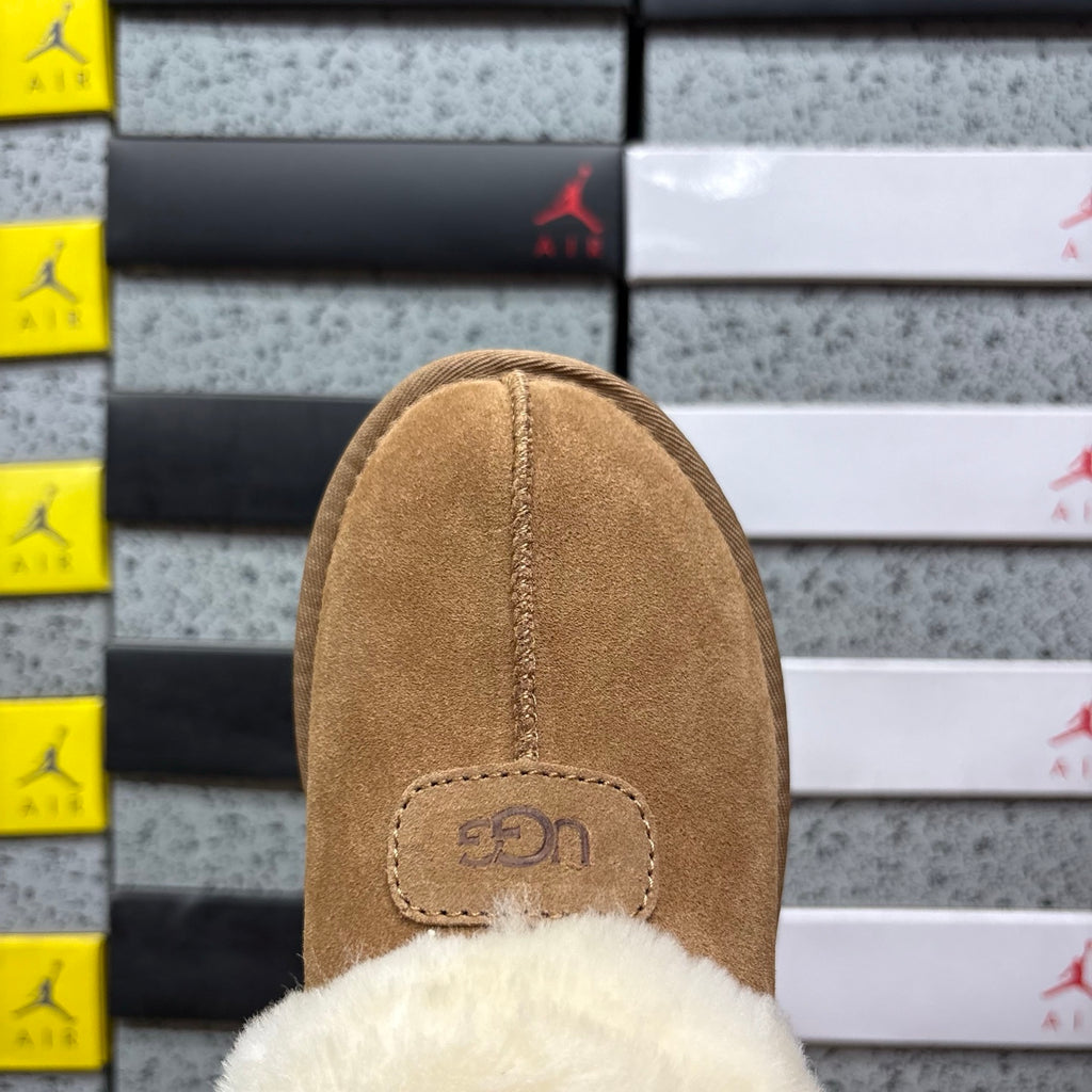 UGG Scuffette II Shearling Slipper – Chestnut