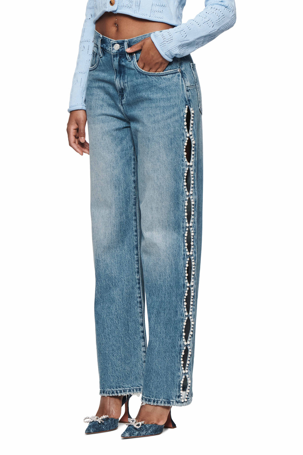 Wide Side Cut Out Pearly