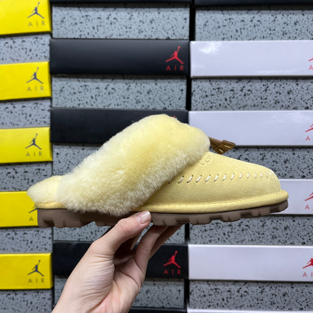 UGG Funkette Shearling Clog – Butter Yellow