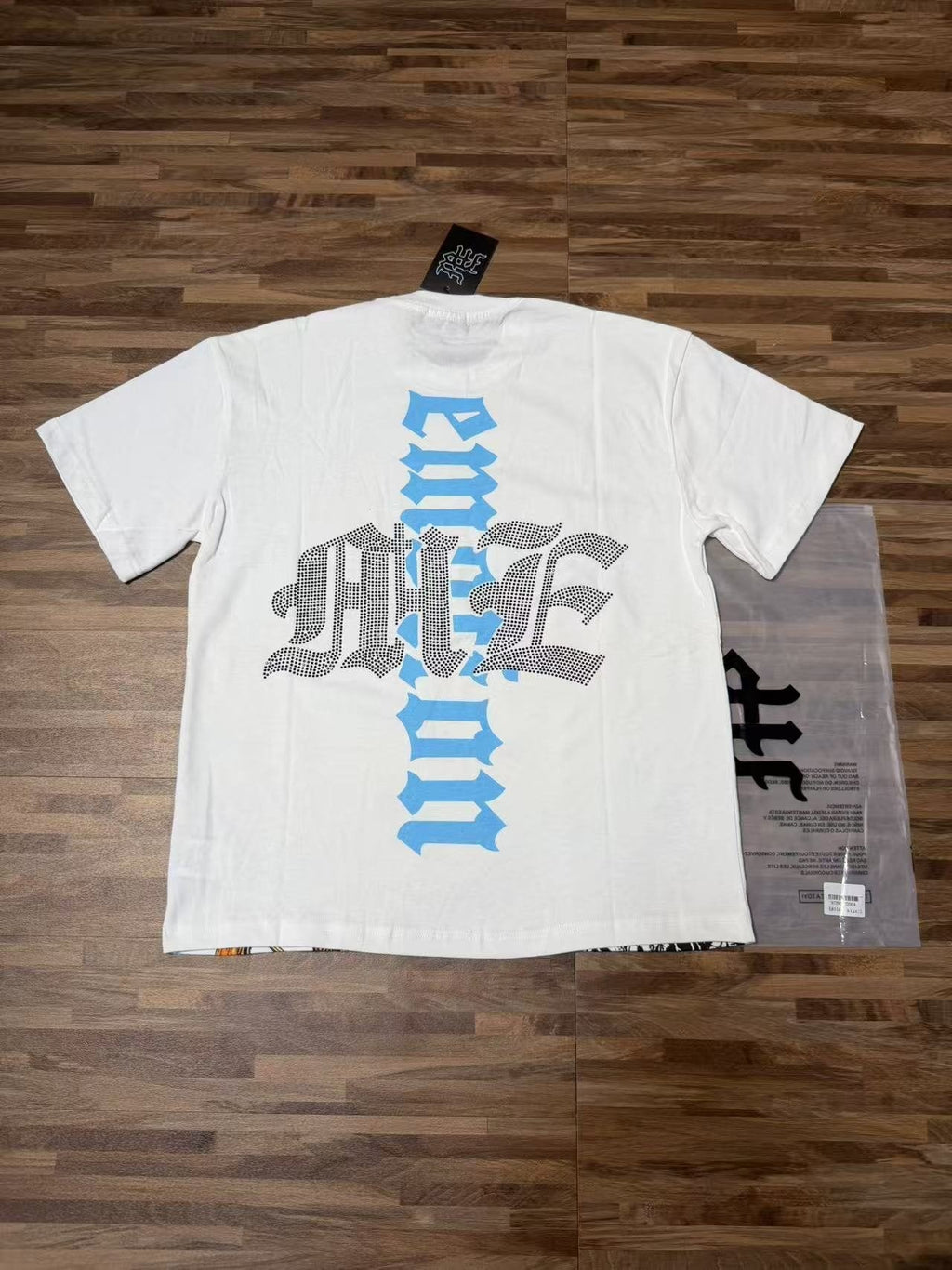 MIXED EMOTION Angel Dove Graphic T-Shirt