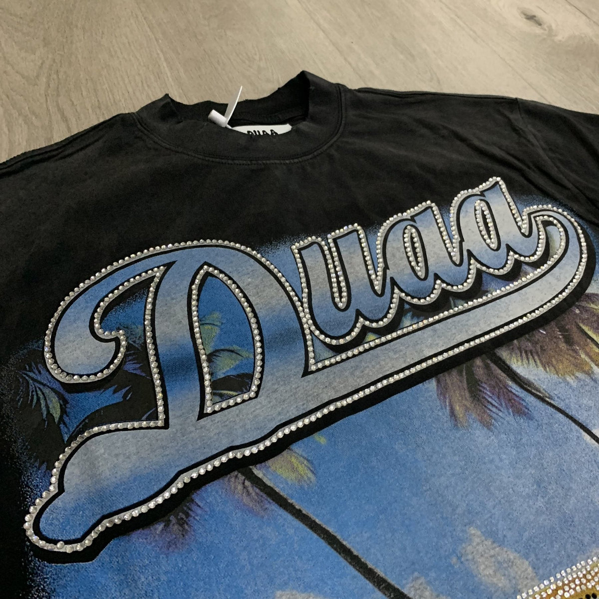 DUAA Destination Car Graphic Short-Sleeve T-Shirt