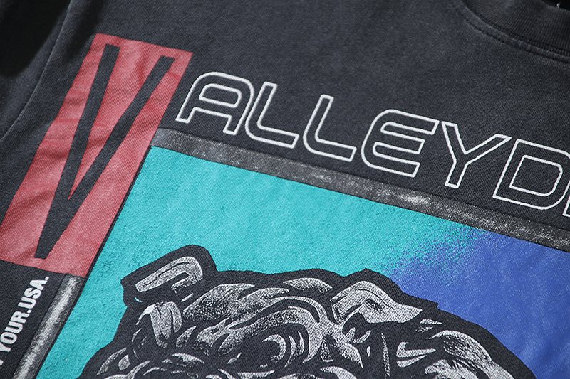 VALE USA Bulldog Graphic Washed Black T-Shirt