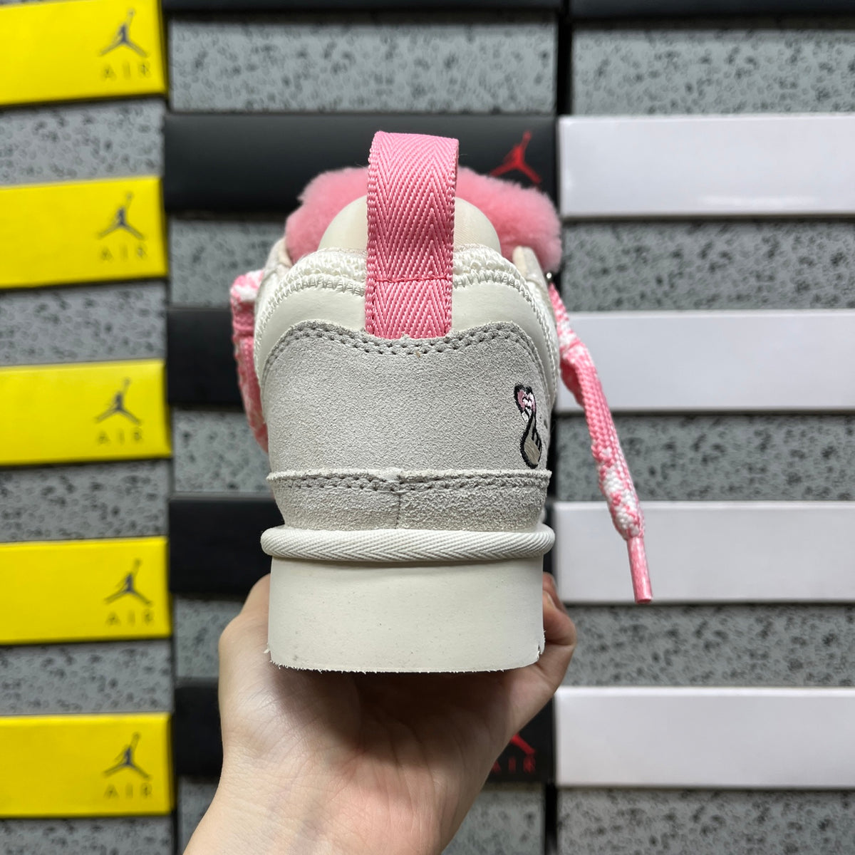 UGG Lowmel Lace-Up Sneaker – White & Pink