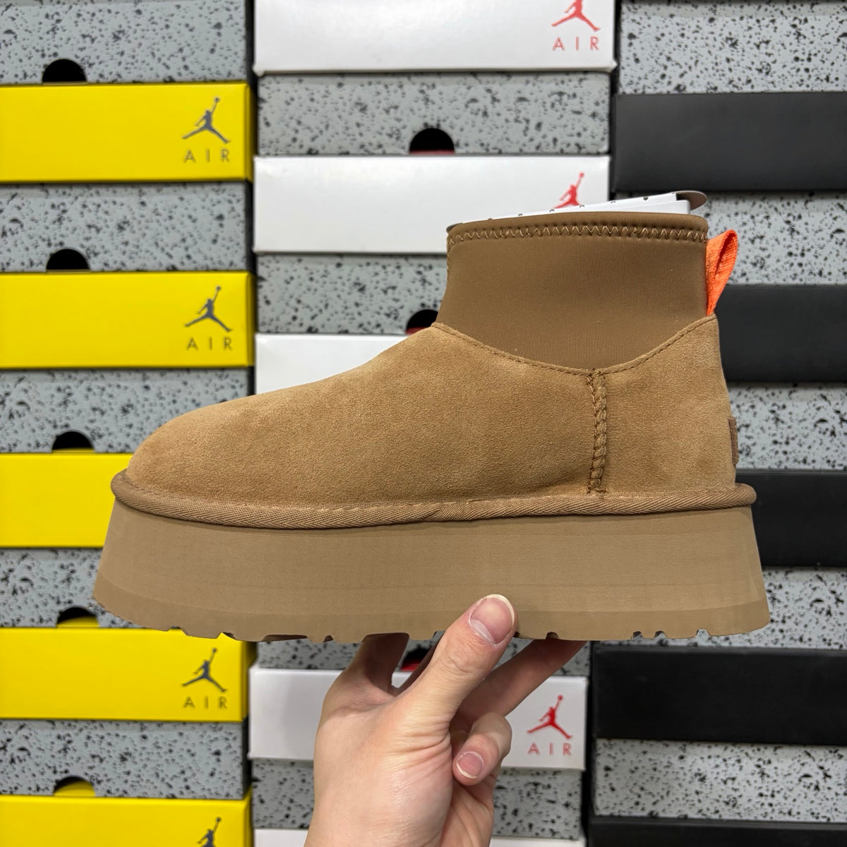 UGG Classic Mini Dipper Boot – Chestnut