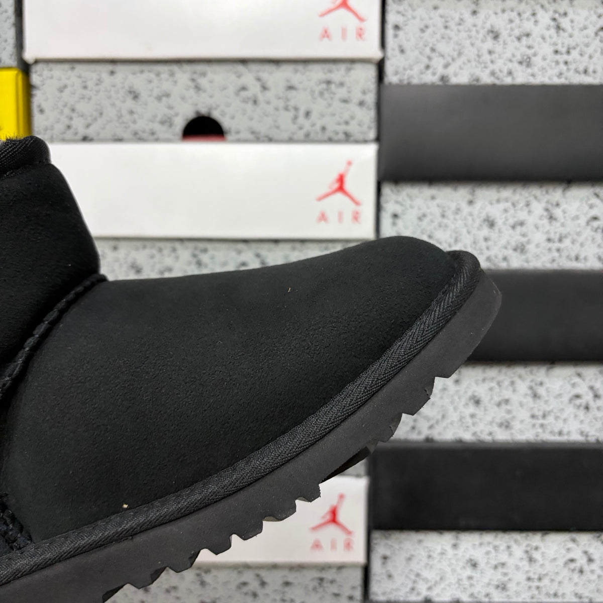 UGG Classic Mini Boot – Black