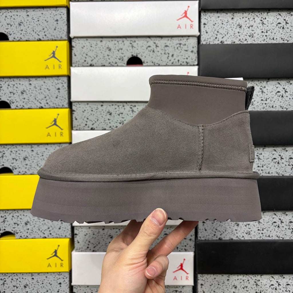 UGG Classic Mini Dipper Boot – Thunder