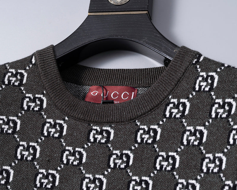 GUC091 New Round neck sweater Clothing