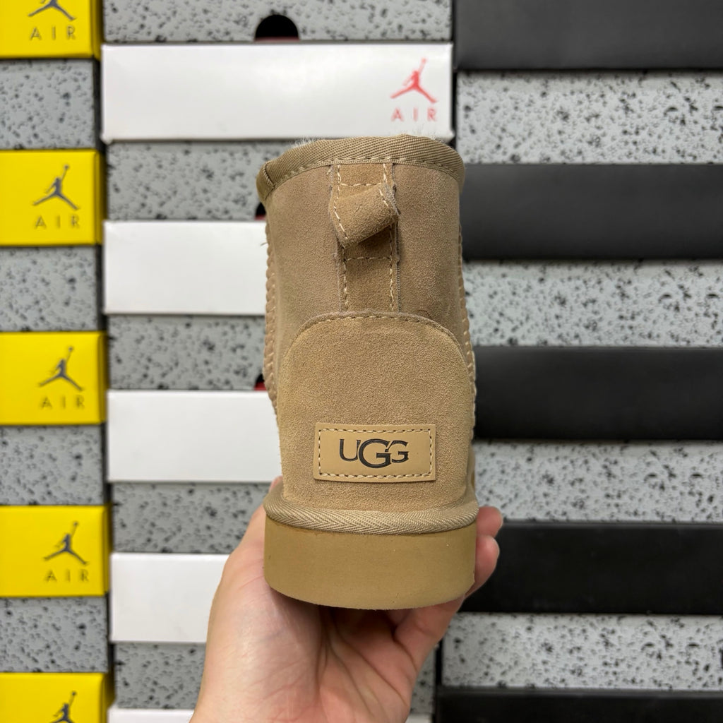 UGG Classic Mini Boot – Sand