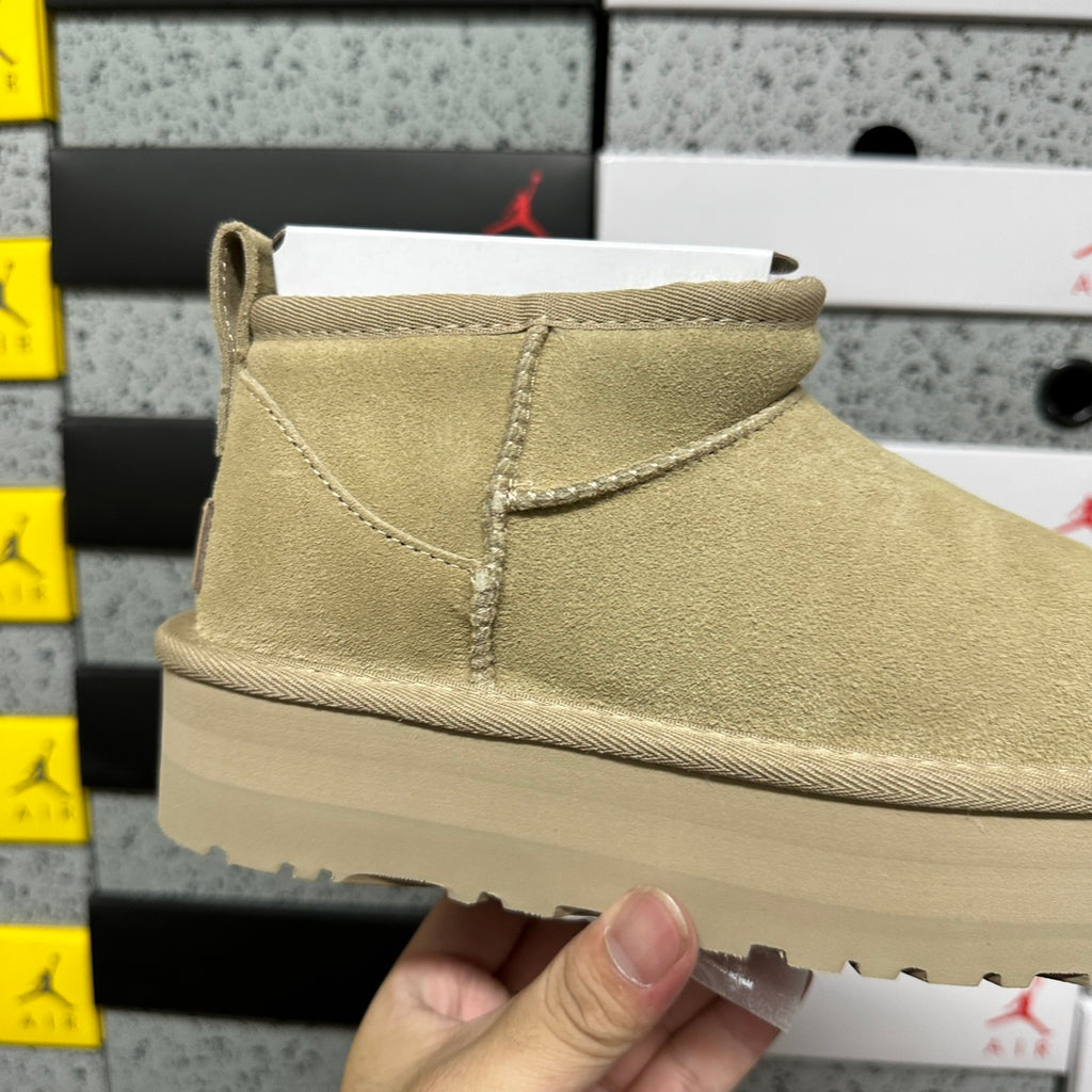 UGG Platform Slip-On Mule – Wheat Khaki