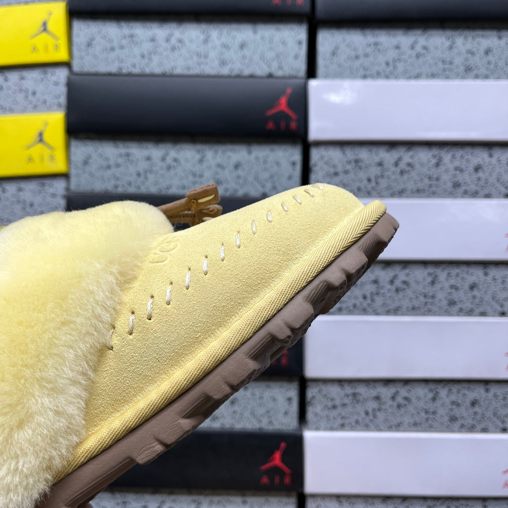 UGG Funkette Shearling Clog – Butter Yellow