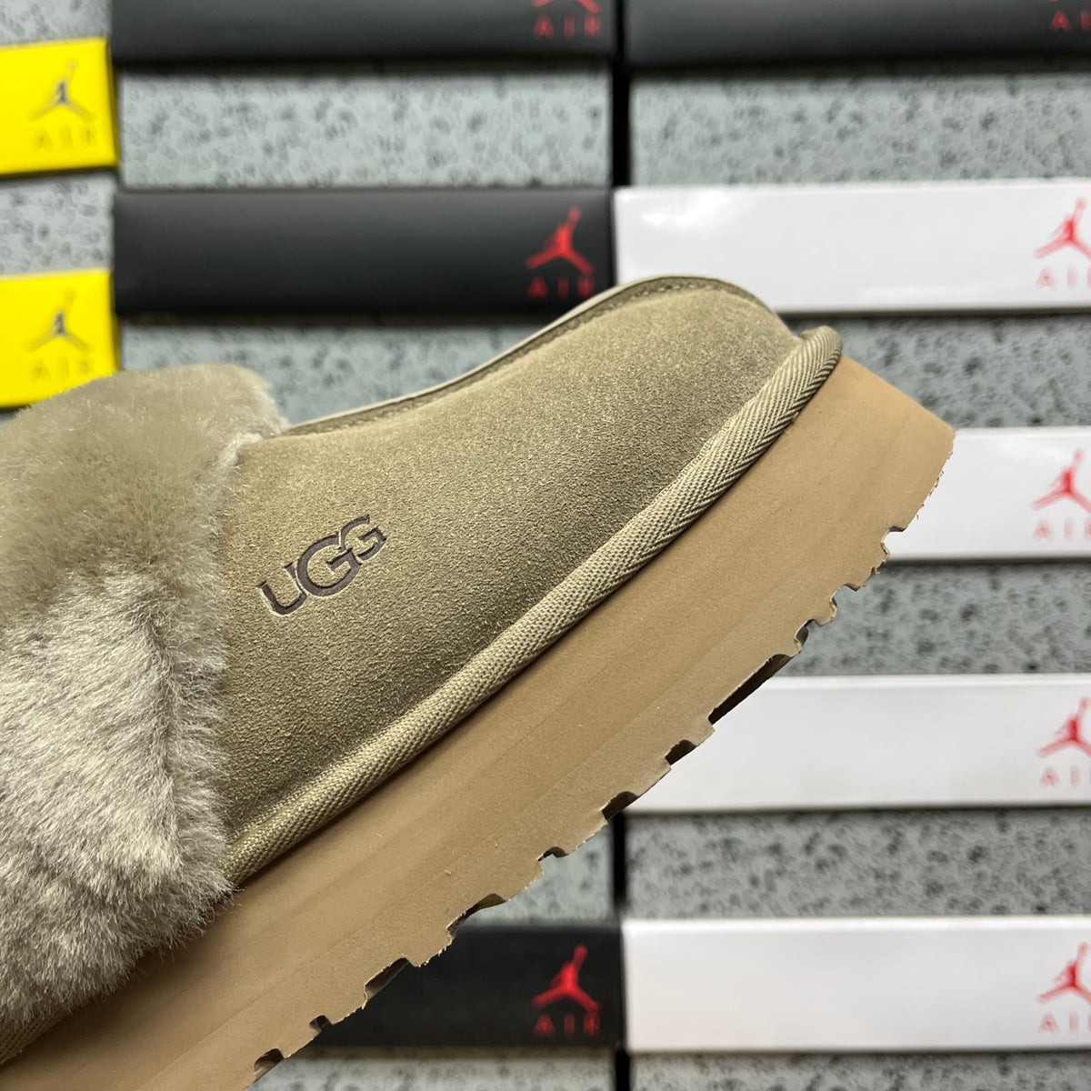 UGG Shearling Platform Clog – Sage