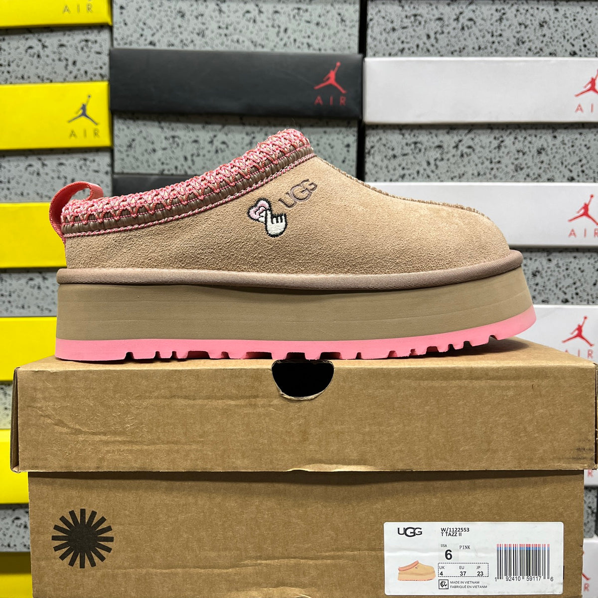 UGG Tasman Slipper – Sand/Pink Special Edition