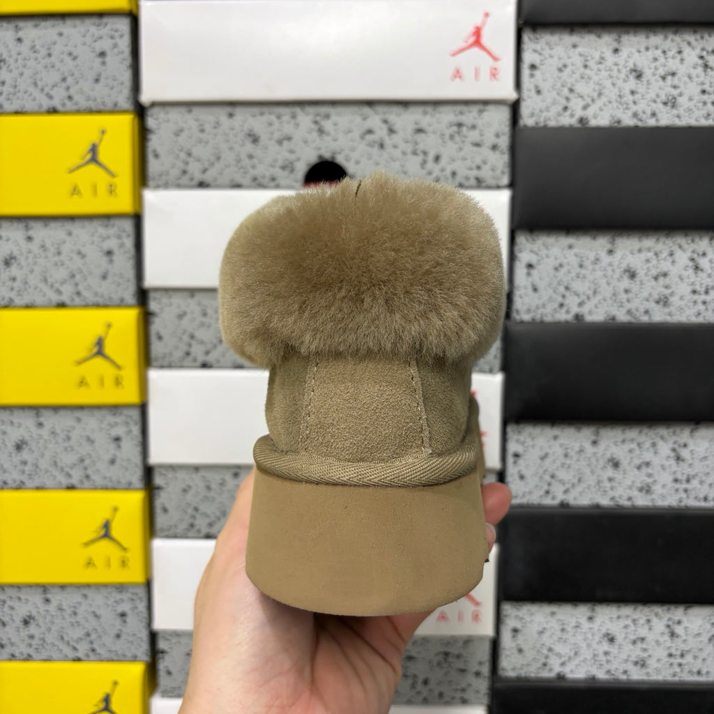 UGG Tazz Platform Slipper – Sand Fawn
