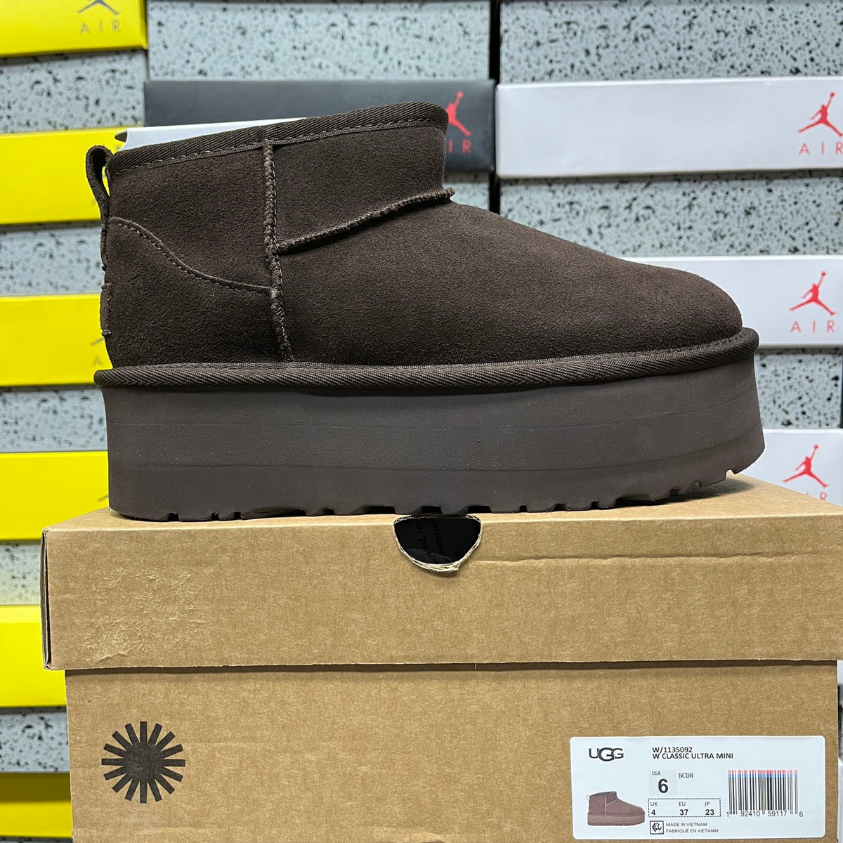 UGG Classic Ultra Mini Platform Boot – Chocolate