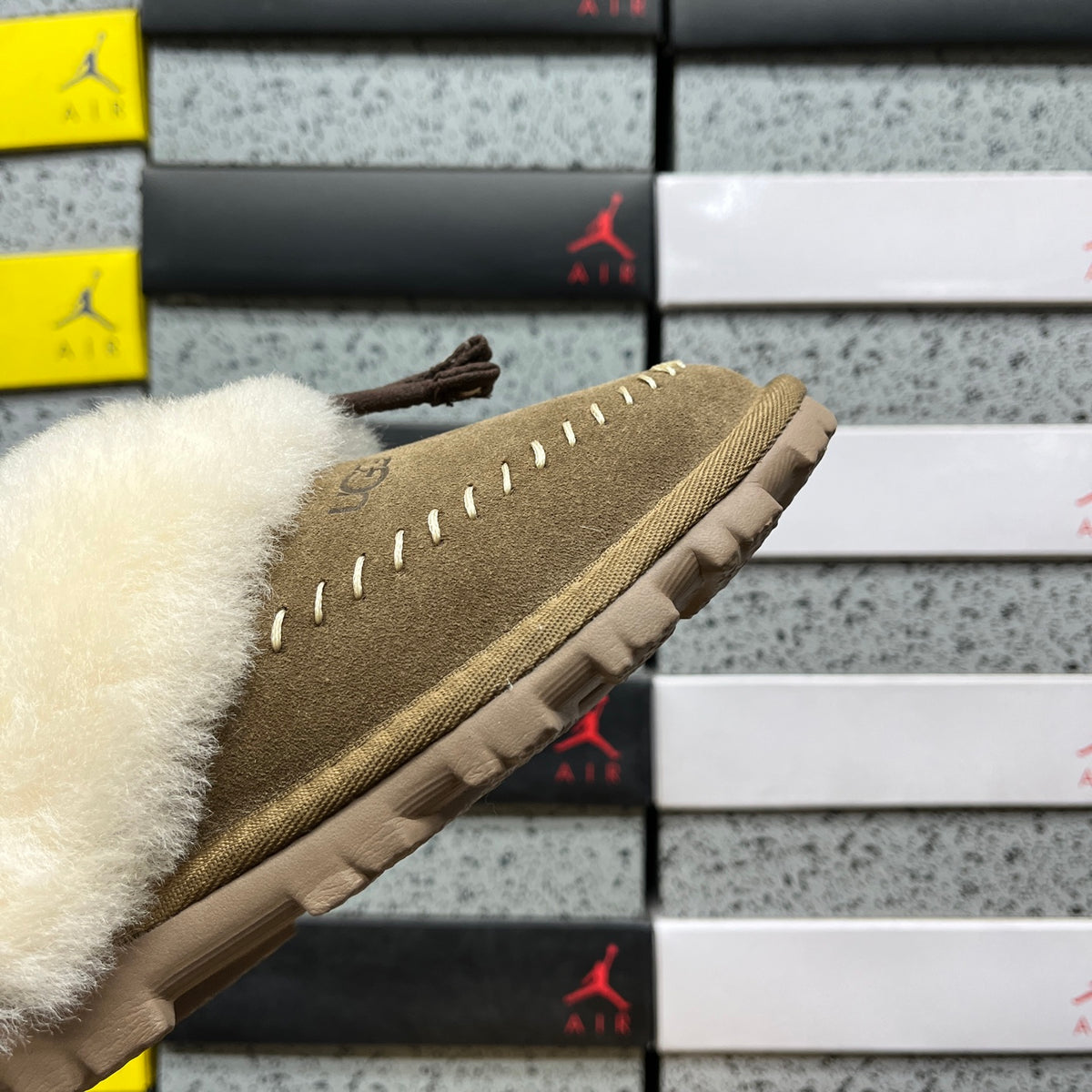 UGG Funkette Shearling Clog – Olive & Cream