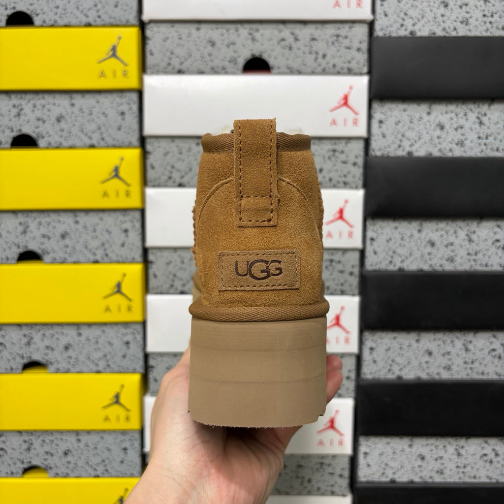 UGG Classic Ultra Mini Platform Boot – Chestnut