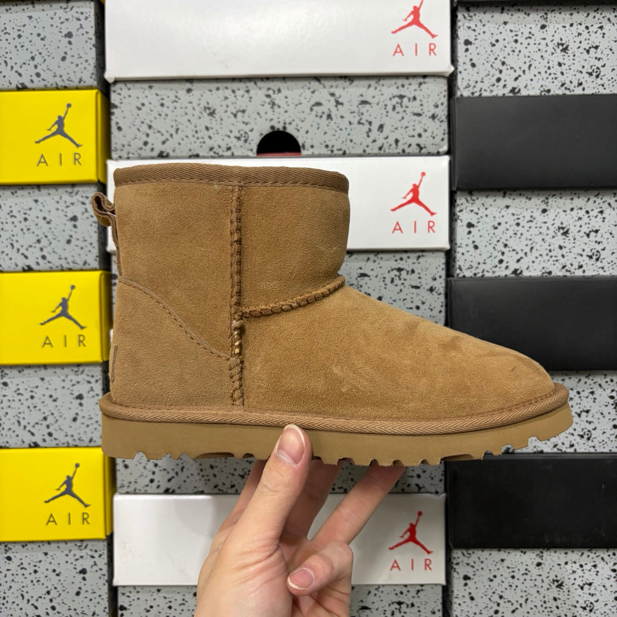 UGG Classic Mini Boot – Chestnut