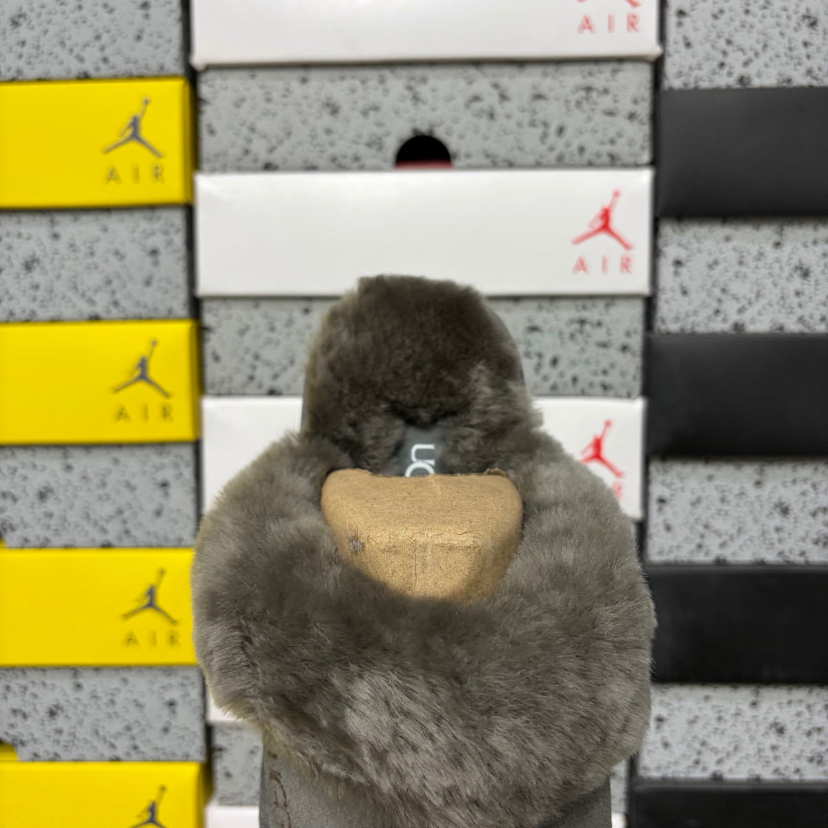 UGG Fluffy Platform Slide – Grey