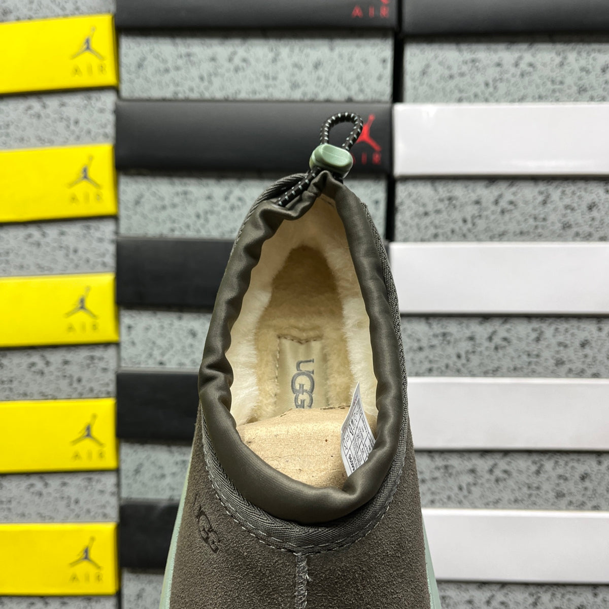 UGG Tasman Platform Mule – Charcoal & Mint