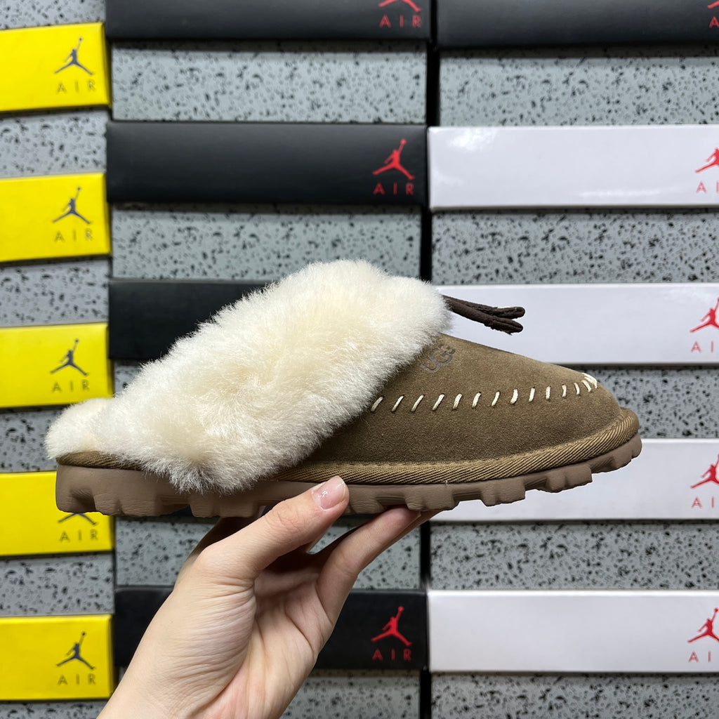 UGG Funkette Shearling Clog – Olive & Cream