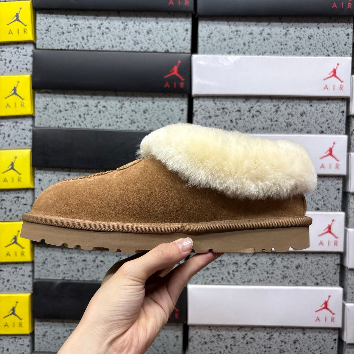 UGG Scuffette II Shearling Slipper – Chestnut