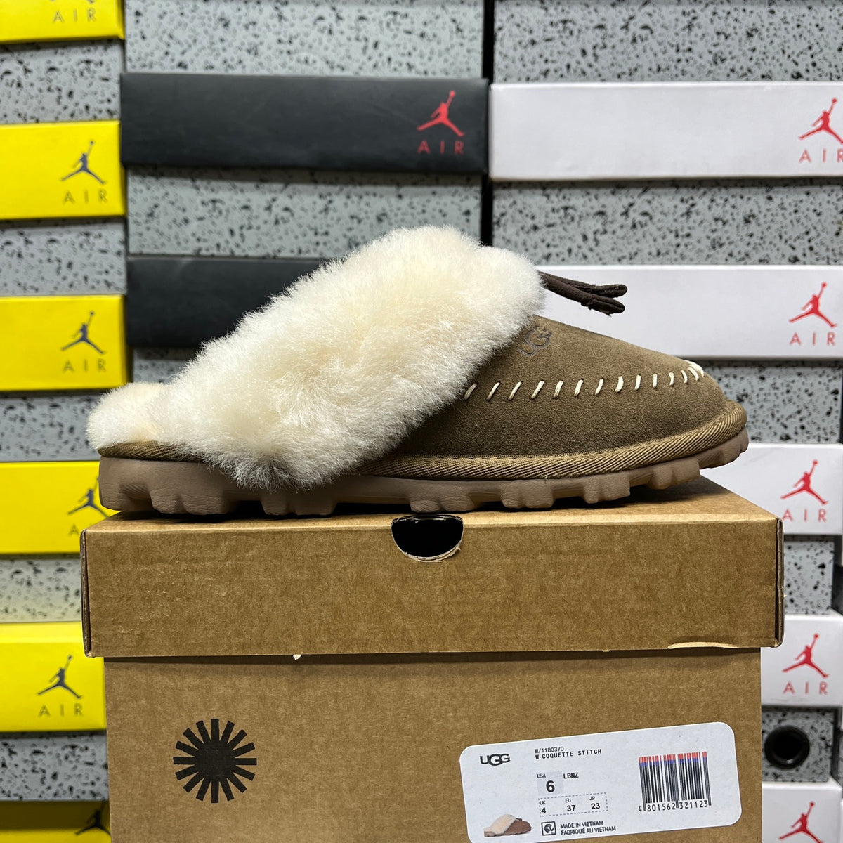 UGG Funkette Shearling Clog – Olive & Cream