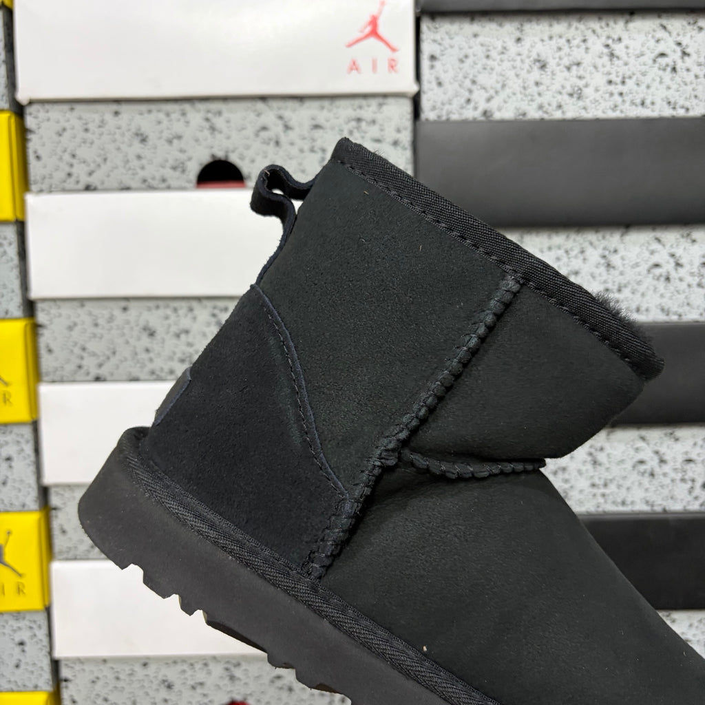UGG Classic Mini Boot – Black
