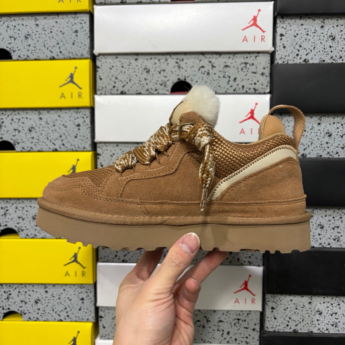 UGG Lowmel Sneaker – Chestnut