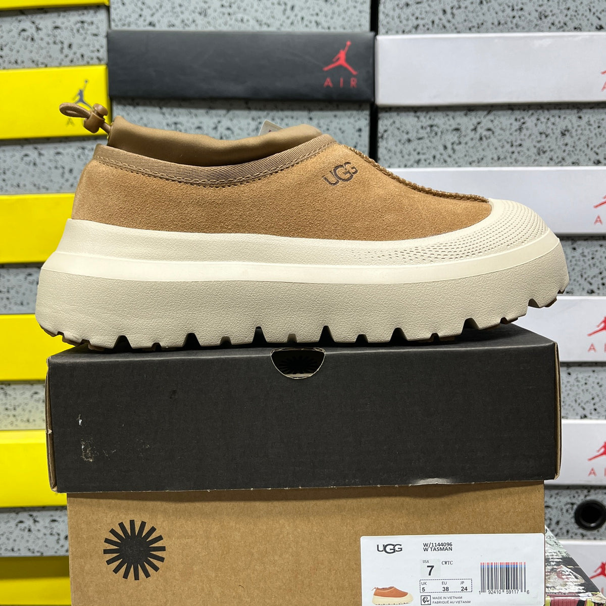 UGG Tasman Platform Mule – Chestnut
