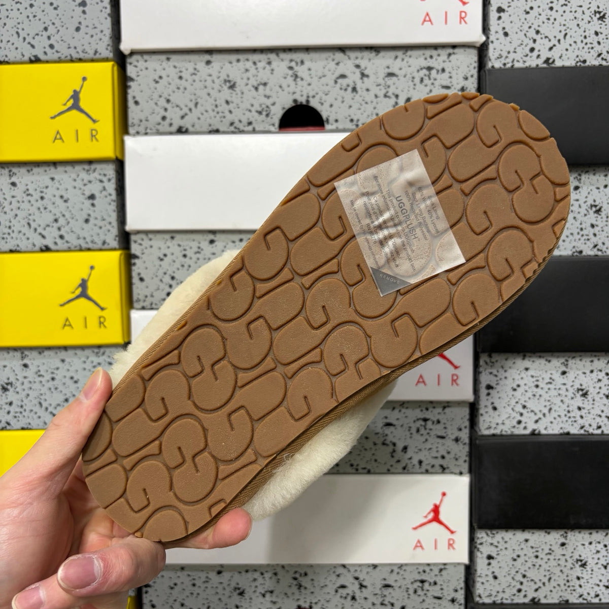 UGG Scuffette II Slipper – Chestnut